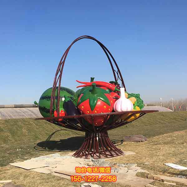 園林景觀玻璃鋼雕塑：結合人物與植物的藝術美學