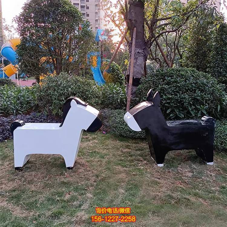 小區兒童樂園擺放玻璃鋼抽象小馬動物休閑座椅