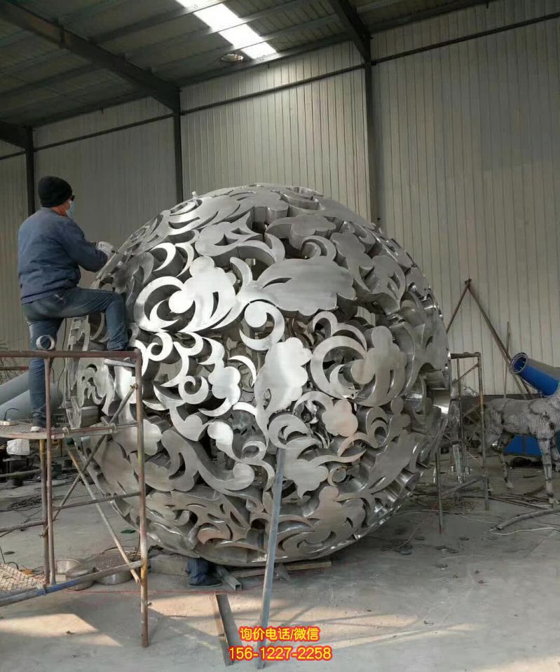 公園廣場(chǎng)創(chuàng)意鏤空不銹鋼鏤空球雕塑 公園廣場(chǎng)創(chuàng)意鏤空不銹鋼鏤空球雕塑