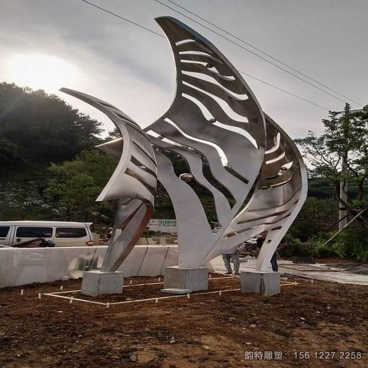 船雕塑02 船雕塑02